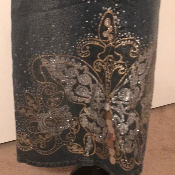 💙💙BEAUTIFUL JEAN SKIRT💙💙 - Picture 2 of 4